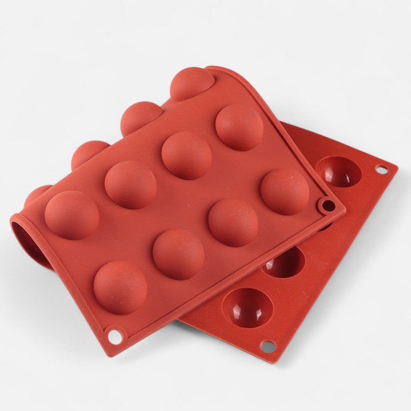 Silikónová forma na piškóty počas pečenia v rúre